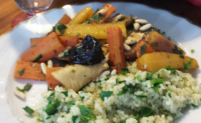 Tajine mit Huhn - Gemüse und Bulgur