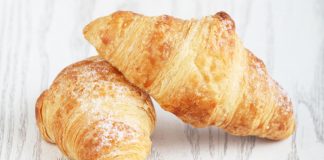 Apfel-Haselnuss-Croissants