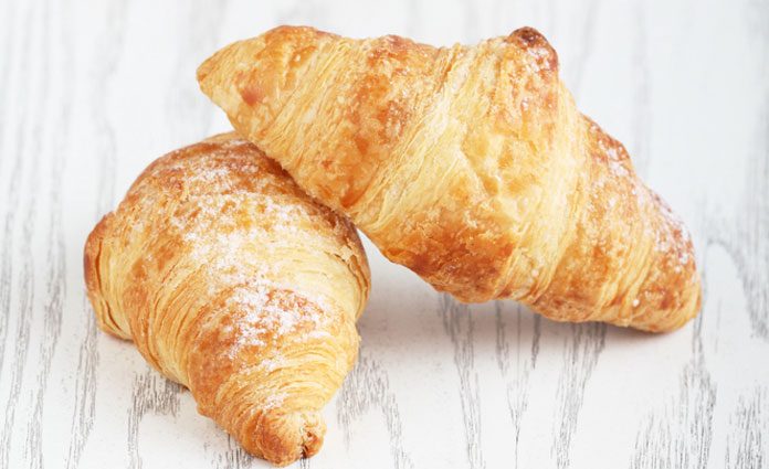 Apfel-Haselnuss-Croissants