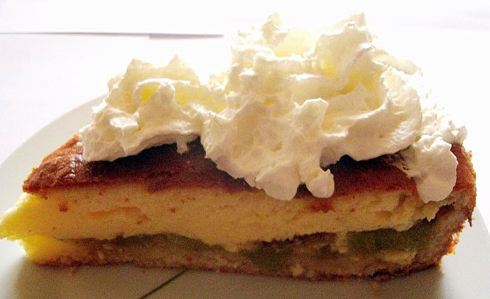 Rhabarberkuchen mit Sulfdecke