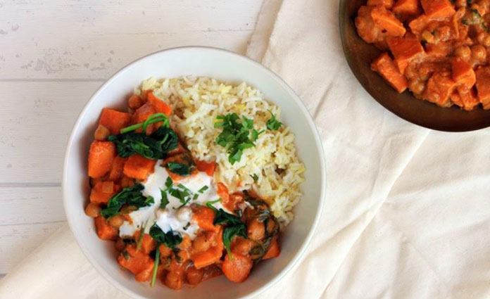 Süßkartoffel-Curry mit Kichererbsen